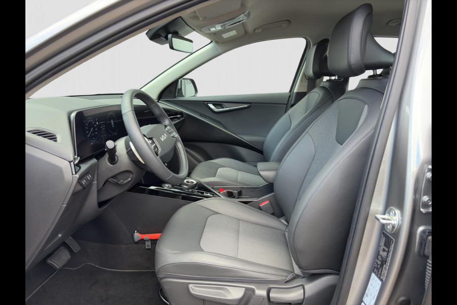 Kia Niro 1.6 GDi Hybrid DynamicLine Automaat | Navigatie | Camera | Parkeersensoren | Climate | Apple Carplay / Android Auto | Kia Niro 1.6 GDi Hybrid DynamicLine Automaat | Navigatie | Camera | Parkeersensoren | Climate | Apple Carplay / Android Auto |