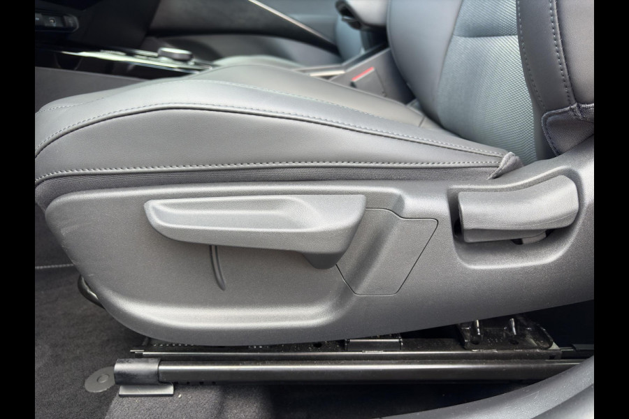 Kia Niro 1.6 GDi Hybrid DynamicLine Automaat | Navigatie | Camera | Parkeersensoren | Climate | Apple Carplay / Android Auto | Kia Niro 1.6 GDi Hybrid DynamicLine Automaat | Navigatie | Camera | Parkeersensoren | Climate | Apple Carplay / Android Auto |