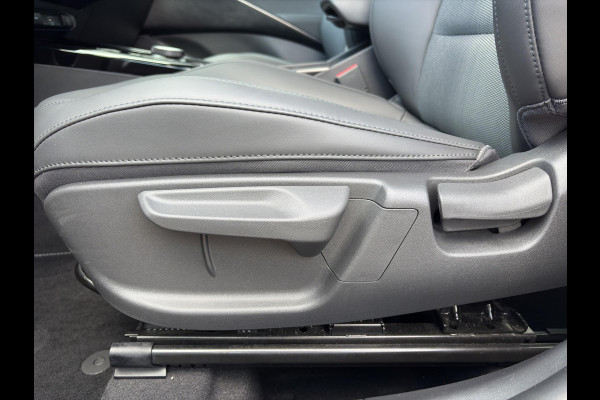 Kia Niro 1.6 GDi Hybrid DynamicLine Automaat | Navigatie | Camera | Parkeersensoren | Climate | Apple Carplay / Android Auto | Kia Niro 1.6 GDi Hybrid DynamicLine Automaat | Navigatie | Camera | Parkeersensoren | Climate | Apple Carplay / Android Auto |