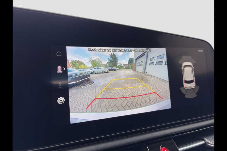 Kia Niro 1.6 GDi Hybrid DynamicLine Automaat | Navigatie | Camera | Parkeersensoren | Climate | Apple Carplay / Android Auto | Kia Niro 1.6 GDi Hybrid DynamicLine Automaat | Navigatie | Camera | Parkeersensoren | Climate | Apple Carplay / Android Auto |