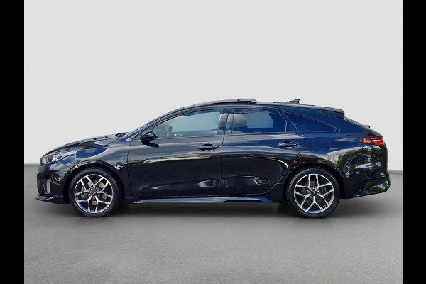 Kia ProCeed 1.0 T-GDI GT-Line | Panoramadak | Leder/Alcantara | Achteruitrijcamera | 17” Velgen | Stuur-/Stoelverwarming | Apple CarPlay/Android Auto | Clima | Key-Less sleutel | Cruise control | LED Kia ProCeed 1.0 T-GDI GT-Line | Panoramadak | Leder/Alcantara | Achteruitrijcamera | 17” Velgen | Stuur-/Stoelverwarming | Apple CarPlay/Android Auto | Clima | Key-Less sleutel | Cruise control | LED