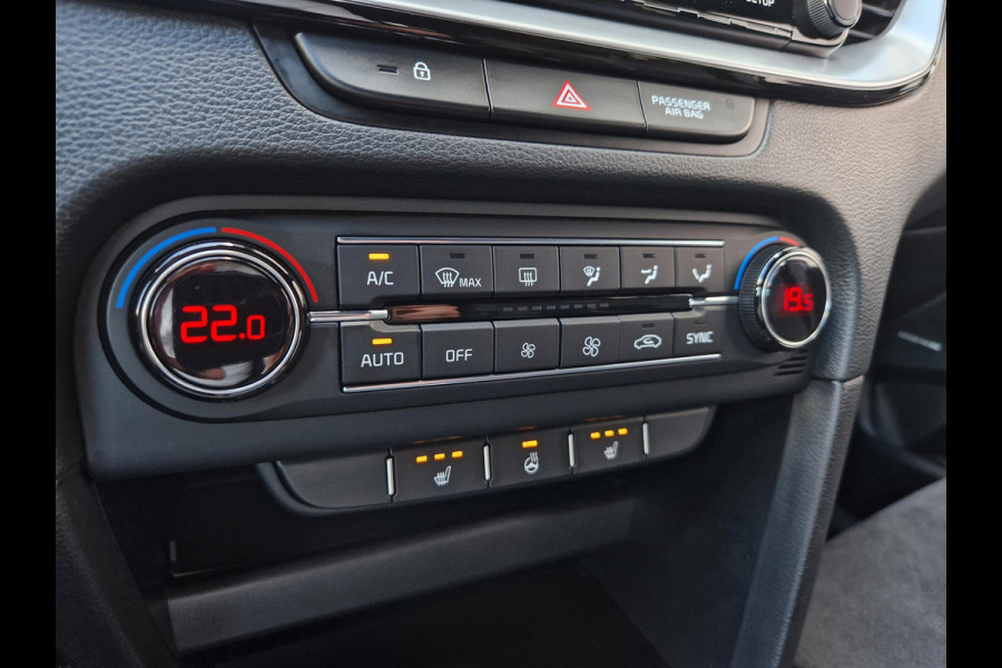 Kia ProCeed 1.0 T-GDI GT-Line | Panoramadak | Leder/Alcantara | Achteruitrijcamera | 17” Velgen | Stuur-/Stoelverwarming | Apple CarPlay/Android Auto | Clima | Key-Less sleutel | Cruise control | LED Kia ProCeed 1.0 T-GDI GT-Line | Panoramadak | Leder/Alcantara | Achteruitrijcamera | 17” Velgen | Stuur-/Stoelverwarming | Apple CarPlay/Android Auto | Clima | Key-Less sleutel | Cruise control | LED