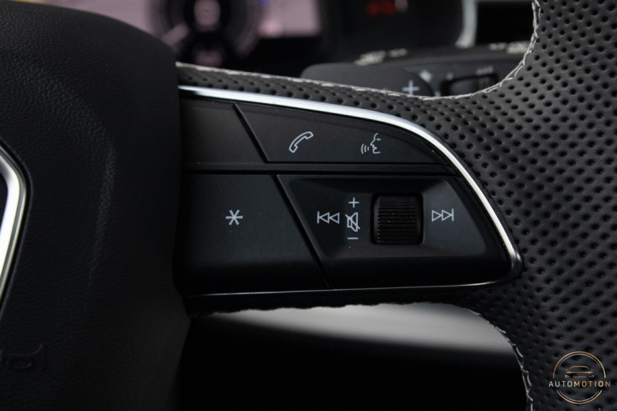 Audi Q8 60 TFSI e quattro Competition SQ8  PANO  CAM  ACC  LANE ASS  TREKHAAK LUCHTVERING Audi Q8 60 TFSI e quattro Competition SQ8  PANO  CAM  ACC  LANE ASS  TREKHAAK LUCHTVERING