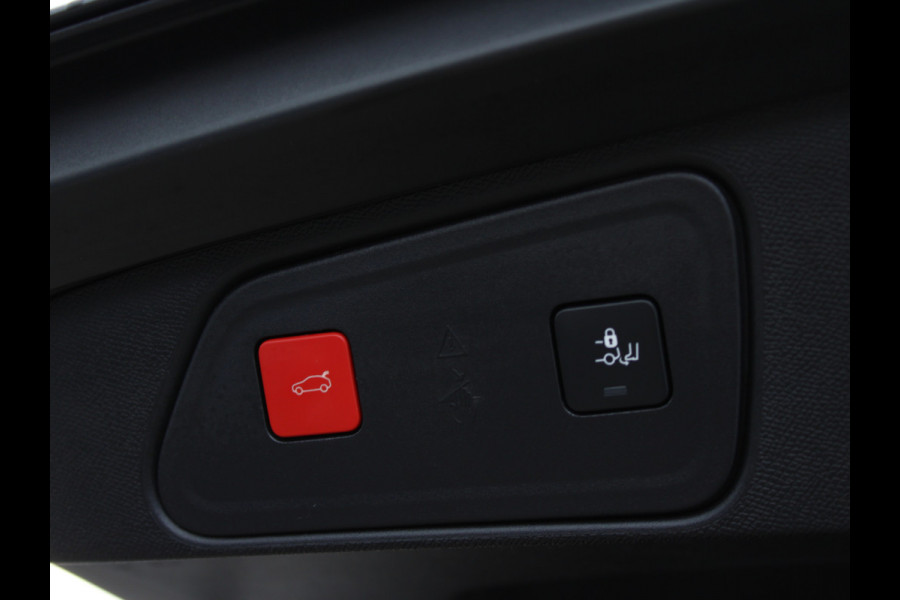 Peugeot 3008 1.6 HYbrid 225 Blue Lease GT NL AUTO | PANO | CAMERA | AFN. TREKHAAK |