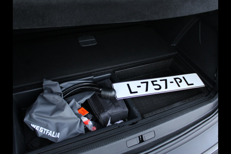 Peugeot 3008 1.6 HYbrid 225 Blue Lease GT NL AUTO | PANO | CAMERA | AFN. TREKHAAK |