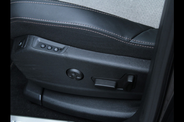 Peugeot 3008 1.6 HYbrid 225 Blue Lease GT NL AUTO | PANO | CAMERA | AFN. TREKHAAK |