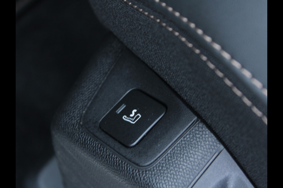 Peugeot 3008 1.6 HYbrid 225 Blue Lease GT NL AUTO | PANO | CAMERA | AFN. TREKHAAK |