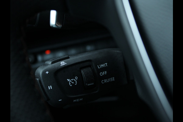 Peugeot 3008 1.6 HYbrid 225 Blue Lease GT NL AUTO | PANO | CAMERA | AFN. TREKHAAK |