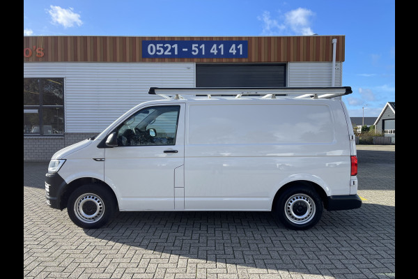 Volkswagen Transporter 2.0 TDI 102pk L1H1 Comfortline met Bott ingerichte laadruimte / lease vanaf € 269 / vaste prijs rijklaar € 15.950 ex btw / airco / cruise / imperial / trekhaak / pdc achter ! Volkswagen Transporter 2.0 TDI 102pk L1H1 Comfortline met Bott ingerichte laadruimte / lease vanaf € 269 / vaste prijs rijklaar € 15.950 ex btw / airco / cruise / imperial / trekhaak / pdc achter !