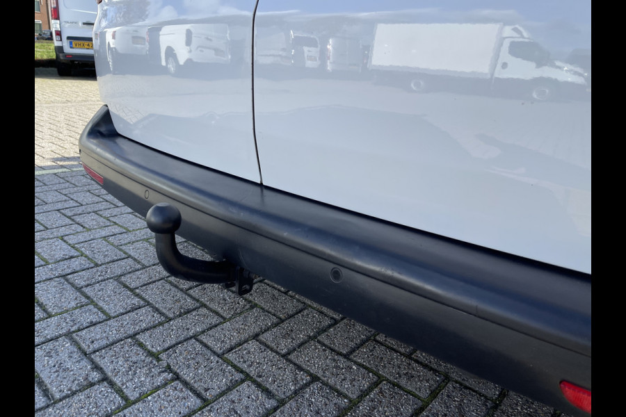 Volkswagen Transporter 2.0 TDI 102pk L1H1 Comfortline met Bott ingerichte laadruimte / lease vanaf € 269 / vaste prijs rijklaar € 15.950 ex btw / airco / cruise / imperial / trekhaak / pdc achter ! Volkswagen Transporter 2.0 TDI 102pk L1H1 Comfortline met Bott ingerichte laadruimte / lease vanaf € 269 / vaste prijs rijklaar € 15.950 ex btw / airco / cruise / imperial / trekhaak / pdc achter !
