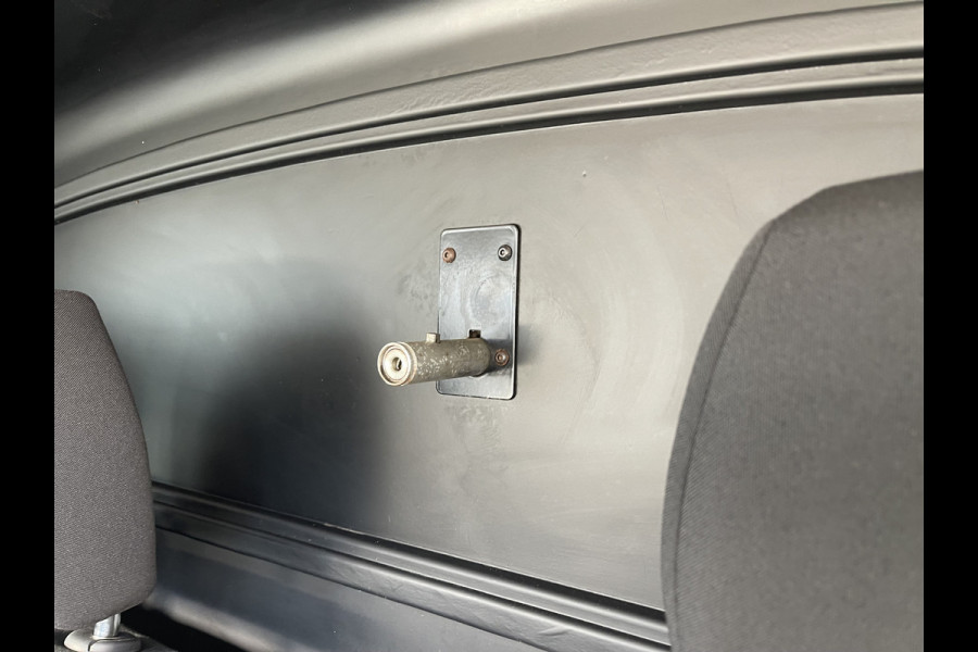 Volkswagen Transporter 2.0 TDI 102pk L1H1 Comfortline met Bott ingerichte laadruimte / lease vanaf € 269 / vaste prijs rijklaar € 15.950 ex btw / airco / cruise / imperial / trekhaak / pdc achter ! Volkswagen Transporter 2.0 TDI 102pk L1H1 Comfortline met Bott ingerichte laadruimte / lease vanaf € 269 / vaste prijs rijklaar € 15.950 ex btw / airco / cruise / imperial / trekhaak / pdc achter !