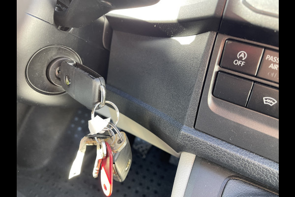 Volkswagen Transporter 2.0 TDI 102pk L1H1 Comfortline met Bott ingerichte laadruimte / lease vanaf € 269 / vaste prijs rijklaar € 15.950 ex btw / airco / cruise / imperial / trekhaak / pdc achter ! Volkswagen Transporter 2.0 TDI 102pk L1H1 Comfortline met Bott ingerichte laadruimte / lease vanaf € 269 / vaste prijs rijklaar € 15.950 ex btw / airco / cruise / imperial / trekhaak / pdc achter !