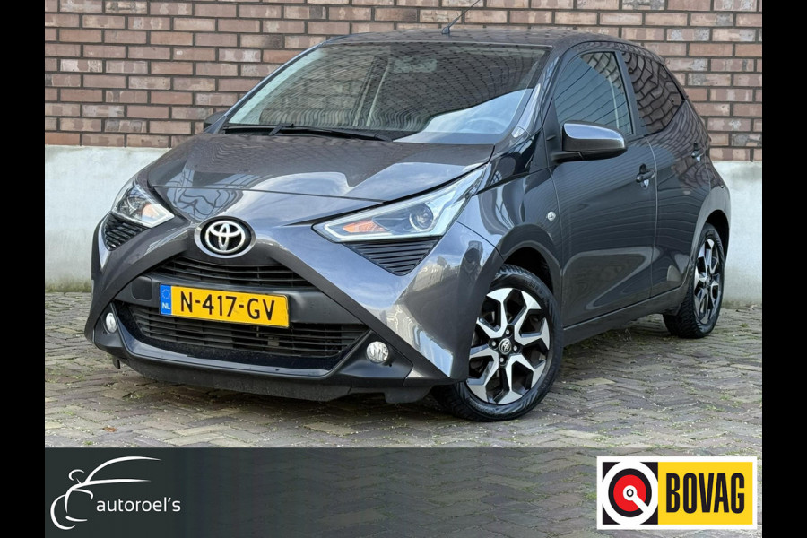 Toyota Aygo 1.0 VVT-i x-joy / Camera / Carplay / Clima / ALL-Season / 1e Eigenaar / NED-AYGO / LED-Verlichting Toyota Aygo 1.0 VVT-i x-joy / Camera / Carplay / Clima / ALL-Season / 1e Eigenaar / NED-AYGO / LED-Verlichting
