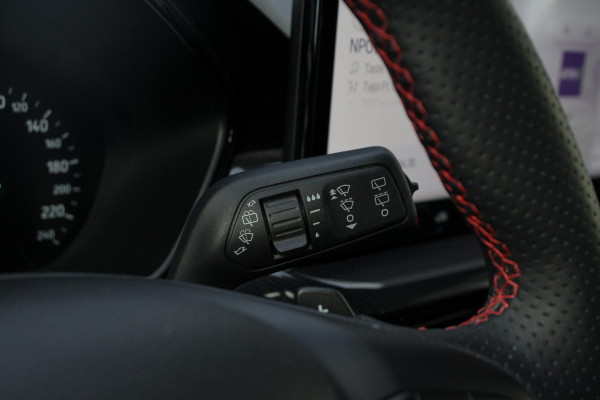 Ford Focus 1.0 EcoBoost Hybrid ST Line 125pk | SYNC 4 Navigatie | Achteruitrijcamera | 7 Traps automaat | Led koplampen Ford Focus 1.0 EcoBoost Hybrid ST Line 125pk | SYNC 4 Navigatie | Achteruitrijcamera | 7 Traps automaat | Led koplampen