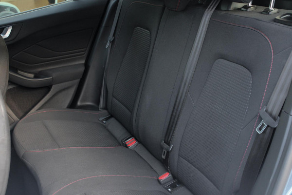 Ford Focus 1.0 EcoBoost Hybrid ST Line 125pk | SYNC 4 Navigatie | Achteruitrijcamera | 7 Traps automaat | Led koplampen Ford Focus 1.0 EcoBoost Hybrid ST Line 125pk | SYNC 4 Navigatie | Achteruitrijcamera | 7 Traps automaat | Led koplampen