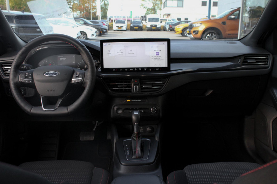 Ford Focus 1.0 EcoBoost Hybrid ST Line 125pk | SYNC 4 Navigatie | Achteruitrijcamera | 7 Traps automaat | Led koplampen Ford Focus 1.0 EcoBoost Hybrid ST Line 125pk | SYNC 4 Navigatie | Achteruitrijcamera | 7 Traps automaat | Led koplampen