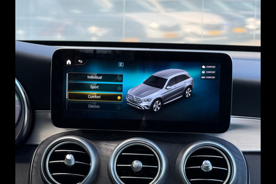 Mercedes-Benz GLC 300e 4MATIC AMG Pano|Burmester|Sfeer|360cam|Keyless