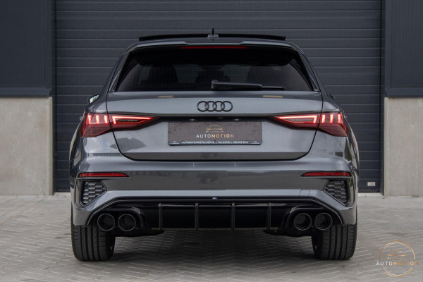 Audi A3 Sportback 40 TFSIe S Comp. S3 PANO B&O S line Camera Dode hoek Audi A3 Sportback 40 TFSIe S Comp. S3 PANO B&O S line Camera Dode hoek