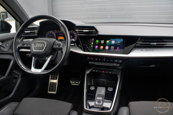 Audi A3 Sportback 40 TFSIe S Comp. S3 PANO B&O S line Camera Dode hoek Audi A3 Sportback 40 TFSIe S Comp. S3 PANO B&O S line Camera Dode hoek