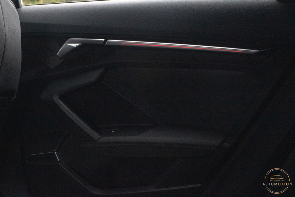 Audi A3 Sportback 40 TFSIe S Comp. S3 PANO B&O S line Camera Dode hoek Audi A3 Sportback 40 TFSIe S Comp. S3 PANO B&O S line Camera Dode hoek