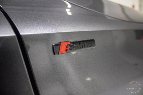 Audi A3 Sportback 40 TFSIe S Comp. S3 PANO B&O S line Camera Dode hoek Audi A3 Sportback 40 TFSIe S Comp. S3 PANO B&O S line Camera Dode hoek