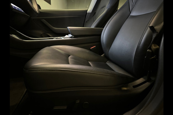 Tesla Model 3 Standard RWD Plus 60 kWh Tesla Model 3 Standard RWD Plus 60 kWh