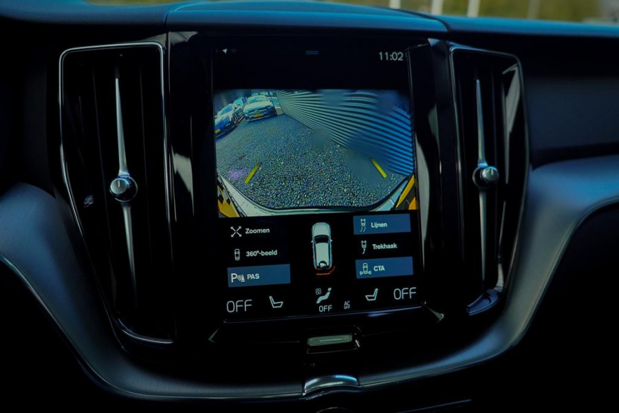 Volvo XC60 2.0 Recharge T6 AWD R-Design / Pano / Trekhaak / Adaptive Cruise Volvo XC60 2.0 Recharge T6 AWD R-Design / Pano / Trekhaak / Adaptive Cruise