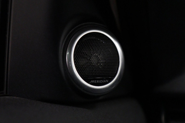 Land Rover Range Rover Evoque 2.0 P200 AWD SE R-Dinamic Pano/HUD/MERIDIAN/STOELV/DEALEROND/VOL Land Rover Range Rover Evoque 2.0 P200 AWD SE R-Dinamic Pano/HUD/MERIDIAN/STOELV/DEALEROND/VOL