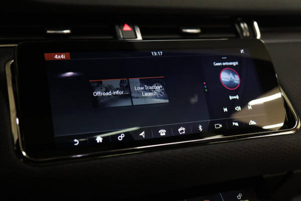 Land Rover Range Rover Evoque 2.0 P200 AWD SE R-Dinamic Pano/HUD/MERIDIAN/STOELV/DEALEROND/VOL Land Rover Range Rover Evoque 2.0 P200 AWD SE R-Dinamic Pano/HUD/MERIDIAN/STOELV/DEALEROND/VOL