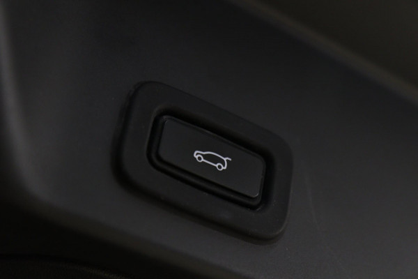 Land Rover Range Rover Evoque 2.0 P200 AWD SE R-Dinamic Pano/HUD/MERIDIAN/STOELV/DEALEROND/VOL Land Rover Range Rover Evoque 2.0 P200 AWD SE R-Dinamic Pano/HUD/MERIDIAN/STOELV/DEALEROND/VOL