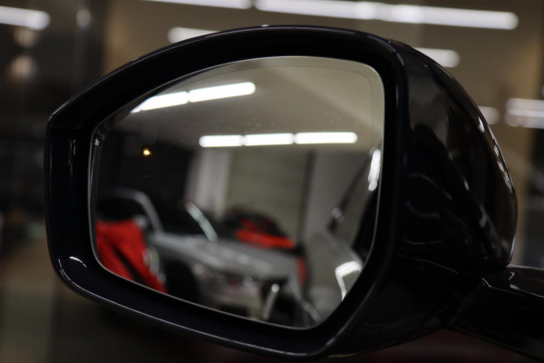 Land Rover Range Rover Evoque 2.0 P200 AWD SE R-Dinamic Pano/HUD/MERIDIAN/STOELV/DEALEROND/VOL Land Rover Range Rover Evoque 2.0 P200 AWD SE R-Dinamic Pano/HUD/MERIDIAN/STOELV/DEALEROND/VOL