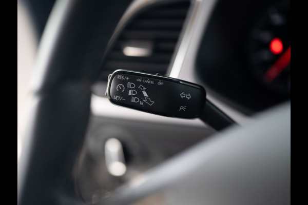 Seat Leon 1.0 EcoTSI Style Business Intense | Stoelverw. | Parkeersensoren V&A | Prijs Rijklaar!! Seat Leon 1.0 EcoTSI Style Business Intense | Stoelverw. | Parkeersensoren V&A | Prijs Rijklaar!!