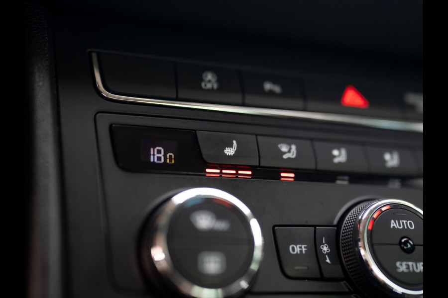 Seat Leon 1.0 EcoTSI Style Business Intense | Stoelverw. | Parkeersensoren V&A | Prijs Rijklaar!! Seat Leon 1.0 EcoTSI Style Business Intense | Stoelverw. | Parkeersensoren V&A | Prijs Rijklaar!!