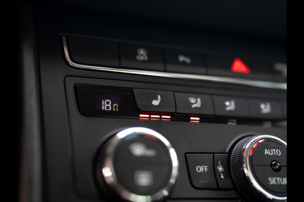 Seat Leon 1.0 EcoTSI Style Business Intense | Stoelverw. | Parkeersensoren V&A | Prijs Rijklaar!! Seat Leon 1.0 EcoTSI Style Business Intense | Stoelverw. | Parkeersensoren V&A | Prijs Rijklaar!!