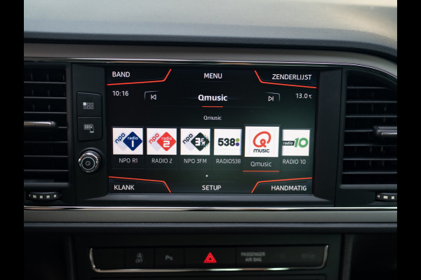 Seat Leon 1.0 EcoTSI Style Business Intense | Stoelverw. | Parkeersensoren V&A | Prijs Rijklaar!! Seat Leon 1.0 EcoTSI Style Business Intense | Stoelverw. | Parkeersensoren V&A | Prijs Rijklaar!!