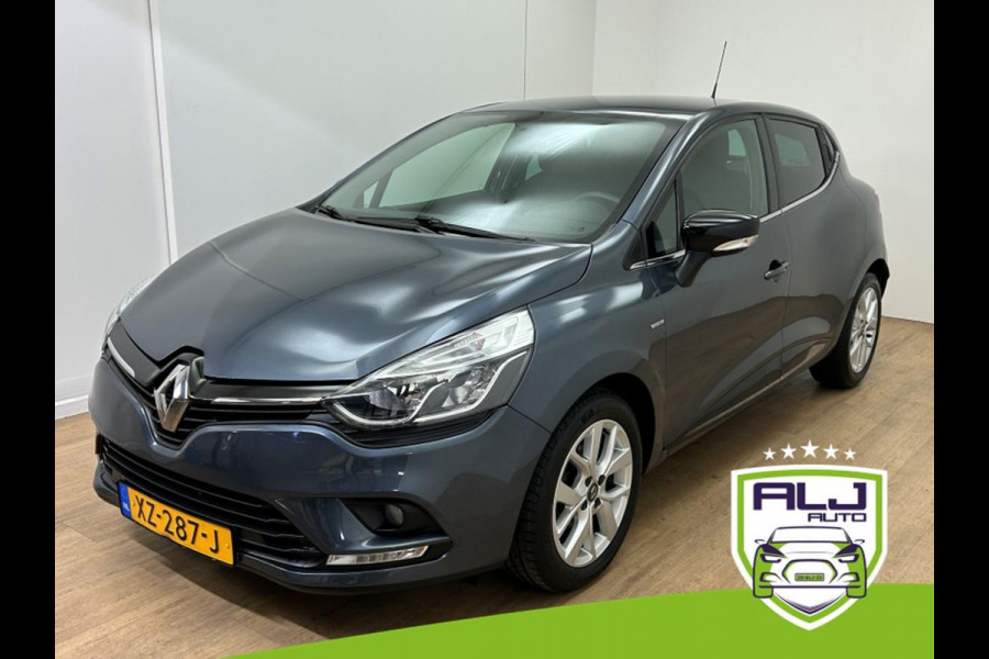 Renault Clio Occasion 0.9 TCe Limited | Grijs | Airco | Tweedehands Renault Clio | Cruisecontrol | Bluetooth Renault Clio Occasion 0.9 TCe Limited | Grijs | Airco | Tweedehands Renault Clio | Cruisecontrol | Bluetooth