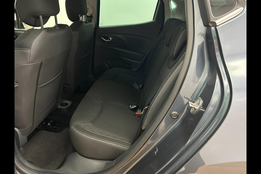 Renault Clio Occasion 0.9 TCe Limited | Grijs | Airco | Tweedehands Renault Clio | Cruisecontrol | Bluetooth Renault Clio Occasion 0.9 TCe Limited | Grijs | Airco | Tweedehands Renault Clio | Cruisecontrol | Bluetooth