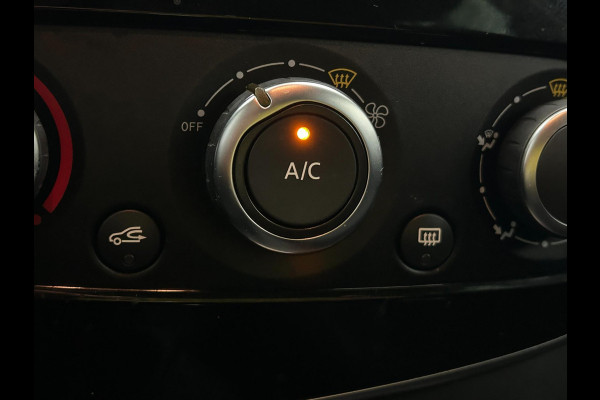 Renault Clio Occasion 0.9 TCe Limited | Grijs | Airco | Tweedehands Renault Clio | Cruisecontrol | Bluetooth Renault Clio Occasion 0.9 TCe Limited | Grijs | Airco | Tweedehands Renault Clio | Cruisecontrol | Bluetooth