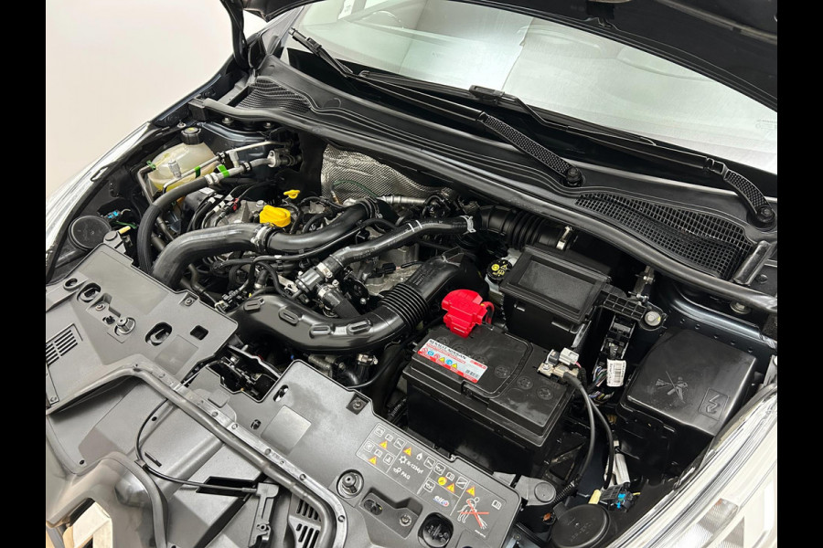 Renault Clio Occasion 0.9 TCe Limited | Grijs | Airco | Tweedehands Renault Clio | Cruisecontrol | Bluetooth Renault Clio Occasion 0.9 TCe Limited | Grijs | Airco | Tweedehands Renault Clio | Cruisecontrol | Bluetooth