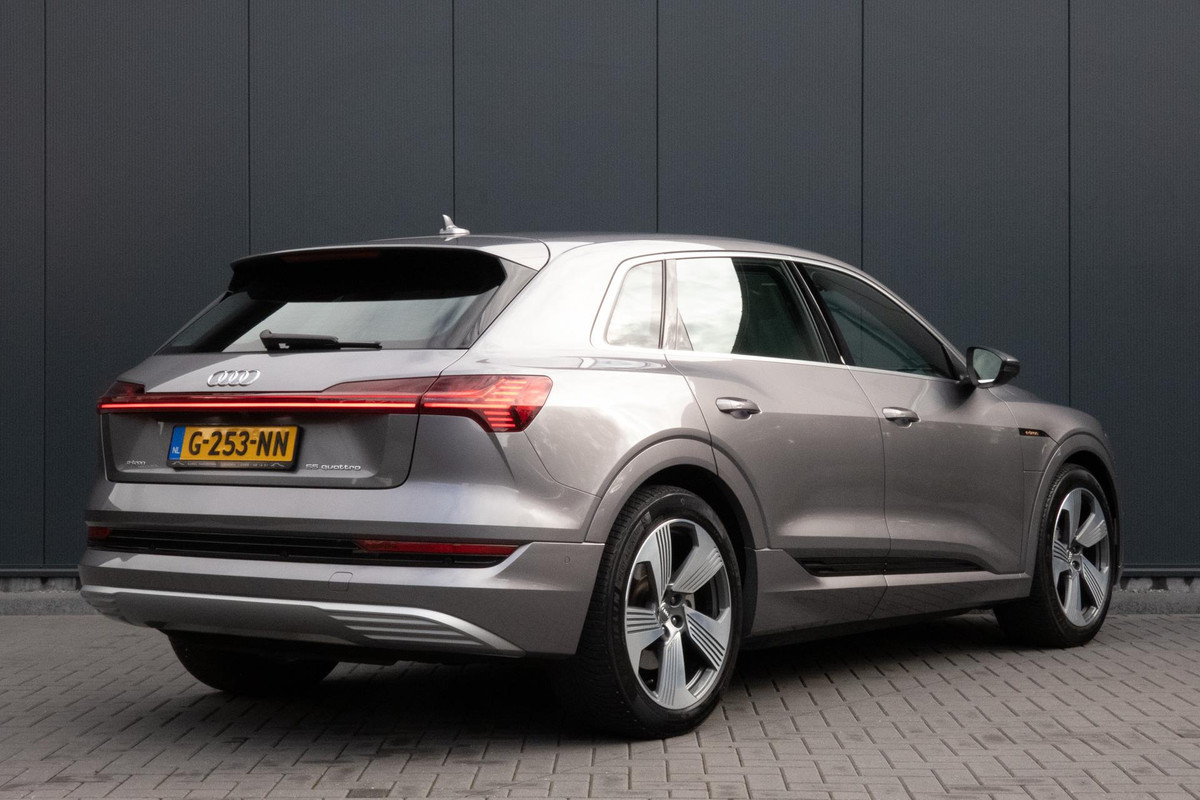 Audi e-tron E-tron 55 quattro advanced 95 kWh | S-LINE INTERIEUR | STOELVERWARMING | ELEKTRISCH VERSTELBARE STOELEN | MEMORY Audi e-tron E-tron 55 quattro advanced 95 kWh | S-LINE INTERIEUR | STOELVERWARMING | ELEKTRISCH VERSTELBARE STOELEN | MEMORY