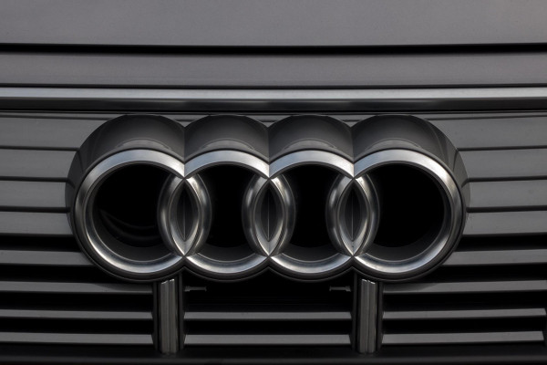 Audi e-tron E-tron 55 quattro advanced 95 kWh | S-LINE INTERIEUR | STOELVERWARMING | ELEKTRISCH VERSTELBARE STOELEN | MEMORY Audi e-tron E-tron 55 quattro advanced 95 kWh | S-LINE INTERIEUR | STOELVERWARMING | ELEKTRISCH VERSTELBARE STOELEN | MEMORY