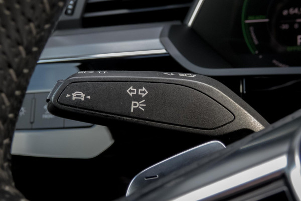 Audi e-tron E-tron 55 quattro advanced 95 kWh | S-LINE INTERIEUR | STOELVERWARMING | ELEKTRISCH VERSTELBARE STOELEN | MEMORY Audi e-tron E-tron 55 quattro advanced 95 kWh | S-LINE INTERIEUR | STOELVERWARMING | ELEKTRISCH VERSTELBARE STOELEN | MEMORY