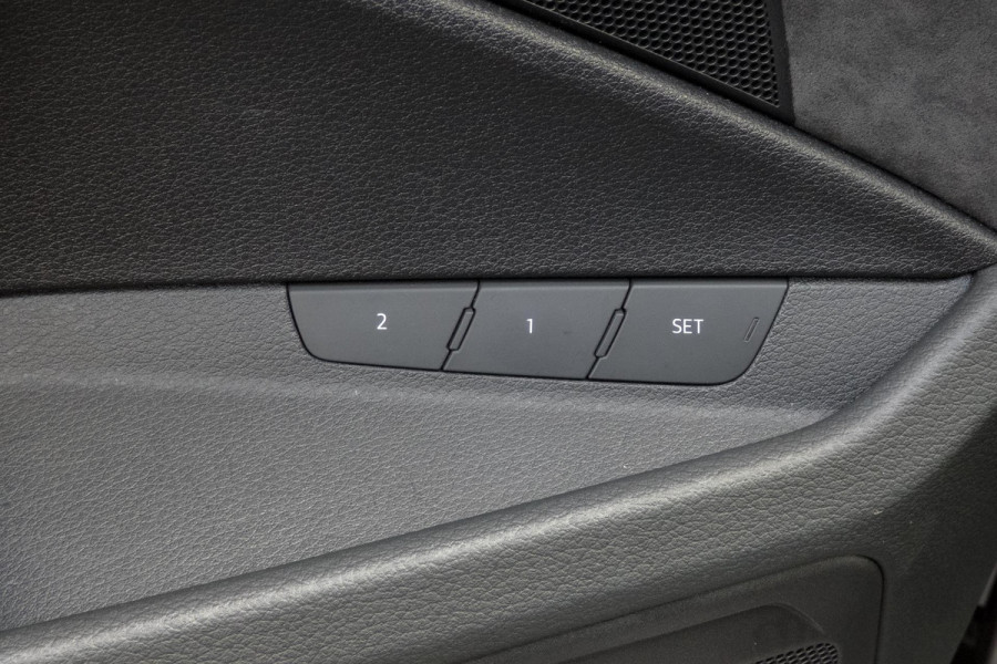 Audi e-tron E-tron 55 quattro advanced 95 kWh | S-LINE INTERIEUR | STOELVERWARMING | ELEKTRISCH VERSTELBARE STOELEN | MEMORY Audi e-tron E-tron 55 quattro advanced 95 kWh | S-LINE INTERIEUR | STOELVERWARMING | ELEKTRISCH VERSTELBARE STOELEN | MEMORY