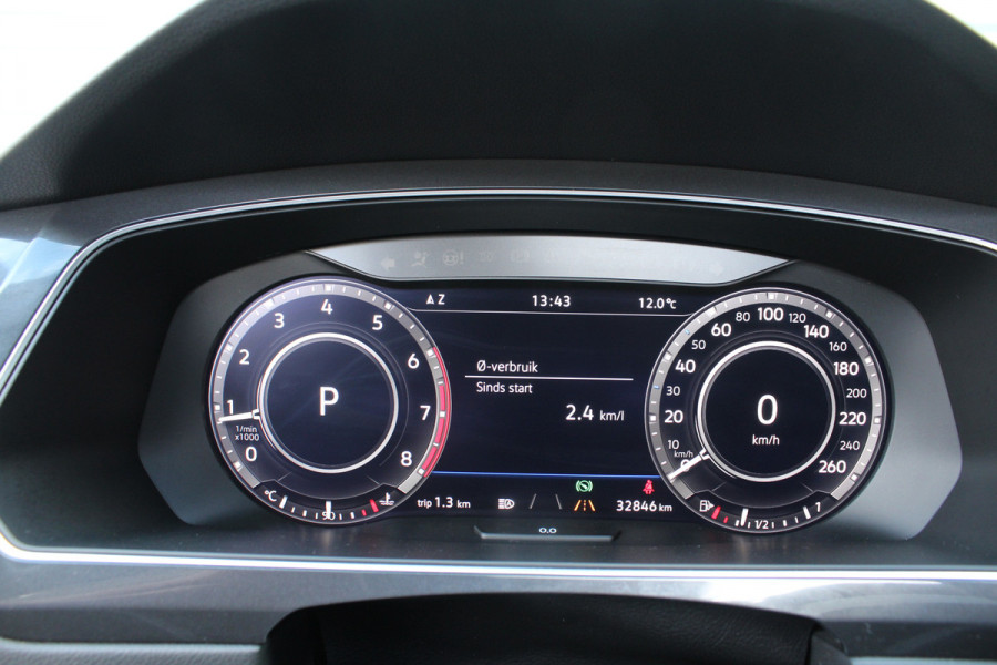 Volkswagen Tiguan 2.0 TSI 221pk 4Motion R Line NL-Auto NAP Panoramadak Clima Cruise Navi Carplay 360 Camera Leder HUD 20"LMV
