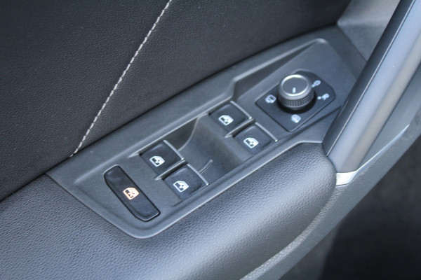 Volkswagen Tiguan 2.0 TSI 221pk 4Motion R Line NL-Auto NAP Panoramadak Clima Cruise Navi Carplay 360 Camera Leder HUD 20"LMV