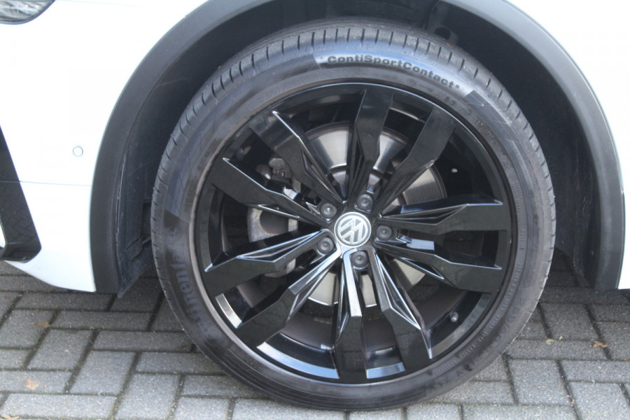 Volkswagen Tiguan 2.0 TSI 221pk 4Motion R Line NL-Auto NAP Panoramadak Clima Cruise Navi Carplay 360 Camera Leder HUD 20"LMV