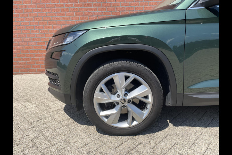 Škoda Kodiaq 1.5 TSI 150pk DSG Style 7p. | Navigatie | Apple Carplay/Android Auto | Adaptive Cruise Control | Parkeersensor achter | Stoel- en stuurverwarming | Ledverlichting | Getinte ramen | Climate Control Škoda Kodiaq 1.5 TSI 150pk DSG Style 7p. | Navigatie | Apple Carplay/Android Auto | Adaptive Cruise Control | Parkeersensor achter | Stoel- en stuurverwarming | Ledverlichting | Getinte ramen | Climate Control