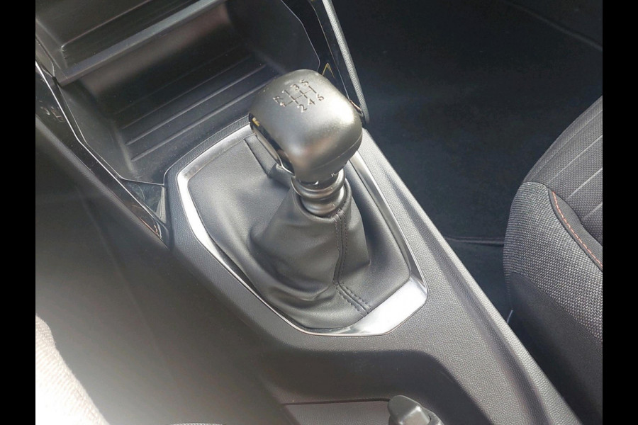 Peugeot 2008 1.2 PureTech Active Pack