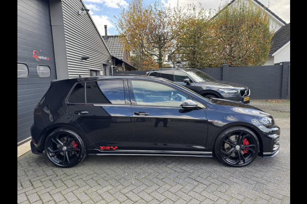 Volkswagen Golf 2.0 TSI GTI TCR | Panoramadak | Camera | Dynaudio | Adaptive Cruise Control | Navigatie | Volkswagen Golf 2.0 TSI GTI TCR | Panoramadak | Camera | Dynaudio | Adaptive Cruise Control | Navigatie |