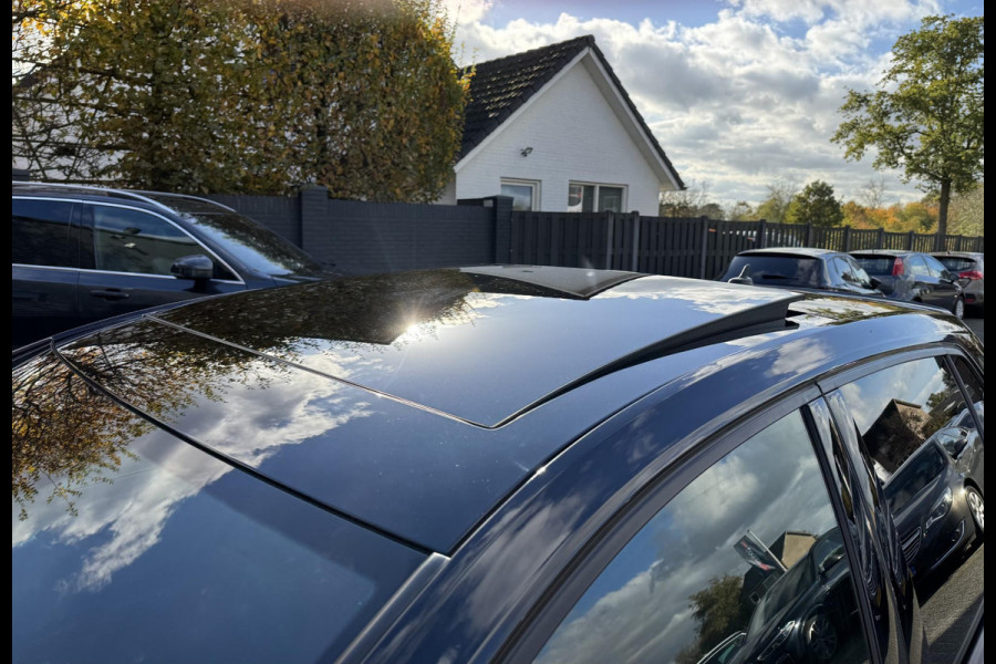 Volkswagen Golf 2.0 TSI GTI TCR | Panoramadak | Camera | Dynaudio | Adaptive Cruise Control | Navigatie | Volkswagen Golf 2.0 TSI GTI TCR | Panoramadak | Camera | Dynaudio | Adaptive Cruise Control | Navigatie |